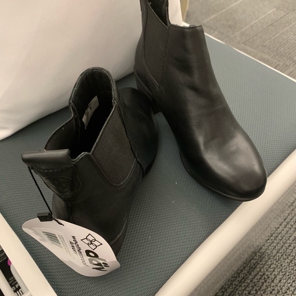 DAV Black Leather boot /shoes - Picture 5 of 6